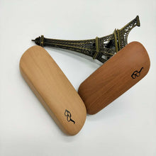 Load image into Gallery viewer, Wood grain glasses case