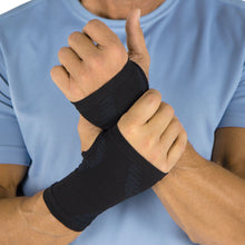 Load image into Gallery viewer, Wrist Compression Sleeve Black
