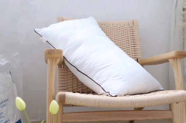 Bed Pillows for Sleeping  , Hypoallergenic Pillow for Side and Back Sleeper, Hotel Collection Gel Pillows, Down Alternative